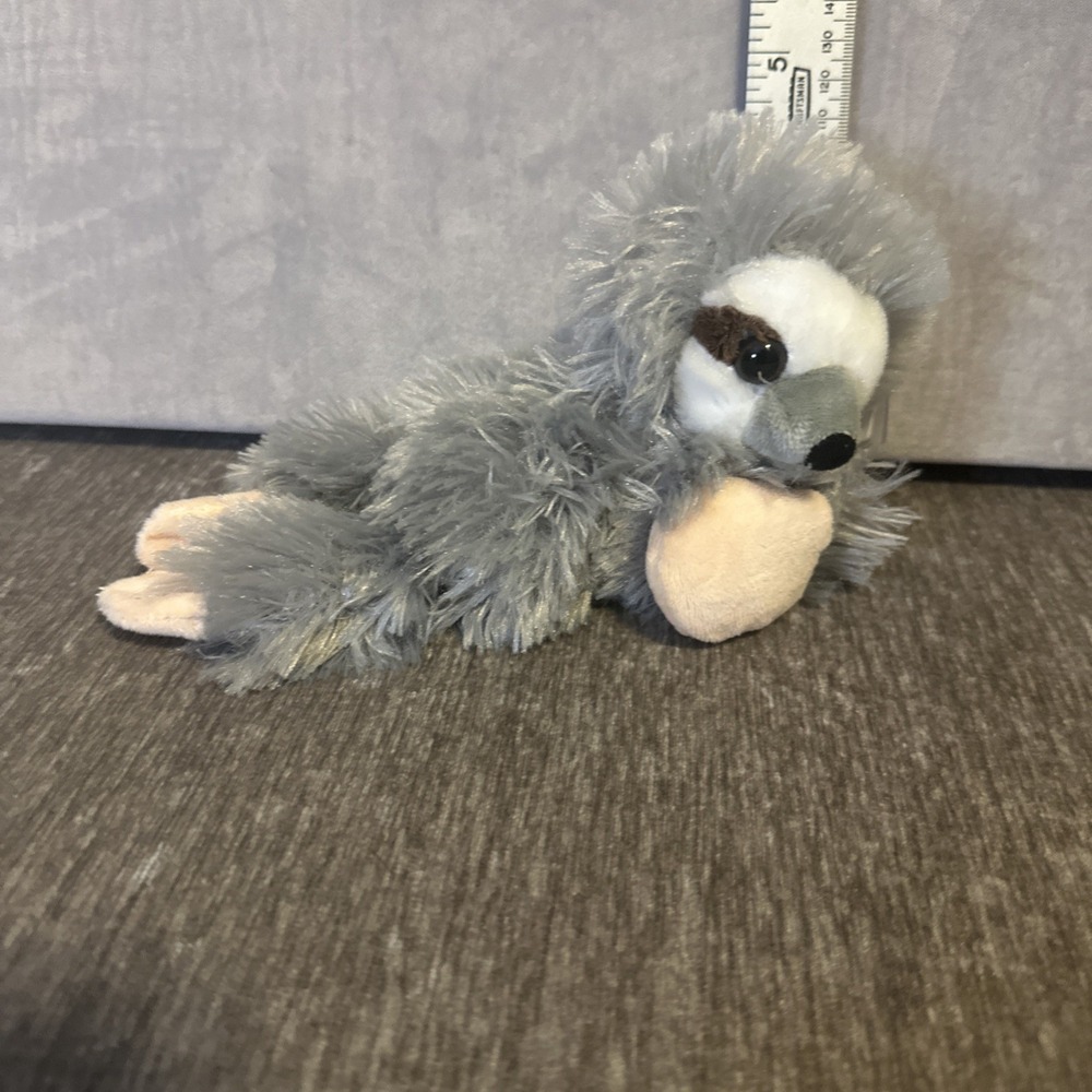 Wild Republic Wrist Huggers - Sloth Gray‎ Plush Soft